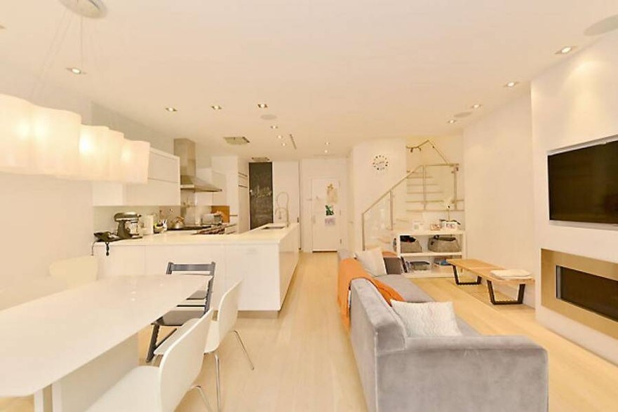 More Photos Of 321 E 84th St, New York Apartments For Sale