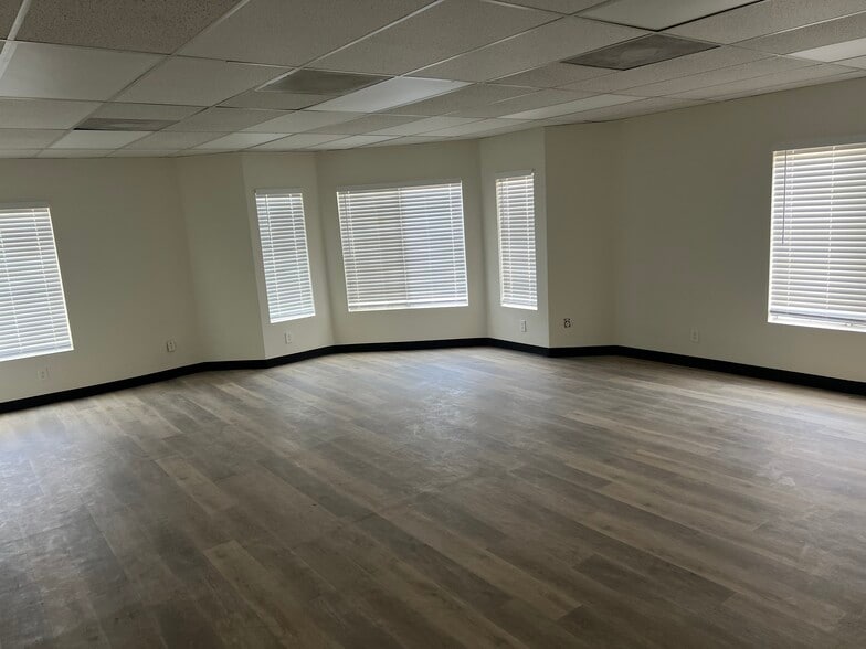 More Photos Of 4192 Brockton Ave, Riverside Office Residential For Lease