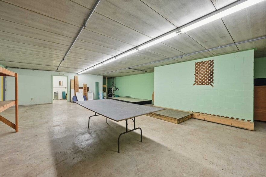 More Photos Of 112 Sommerville St S, Shakopee Freestanding For Sale