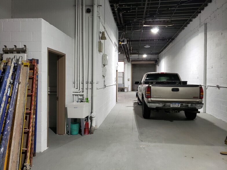 More Photos Of 1219 37th Ave, Long Island City Flex For Lease
