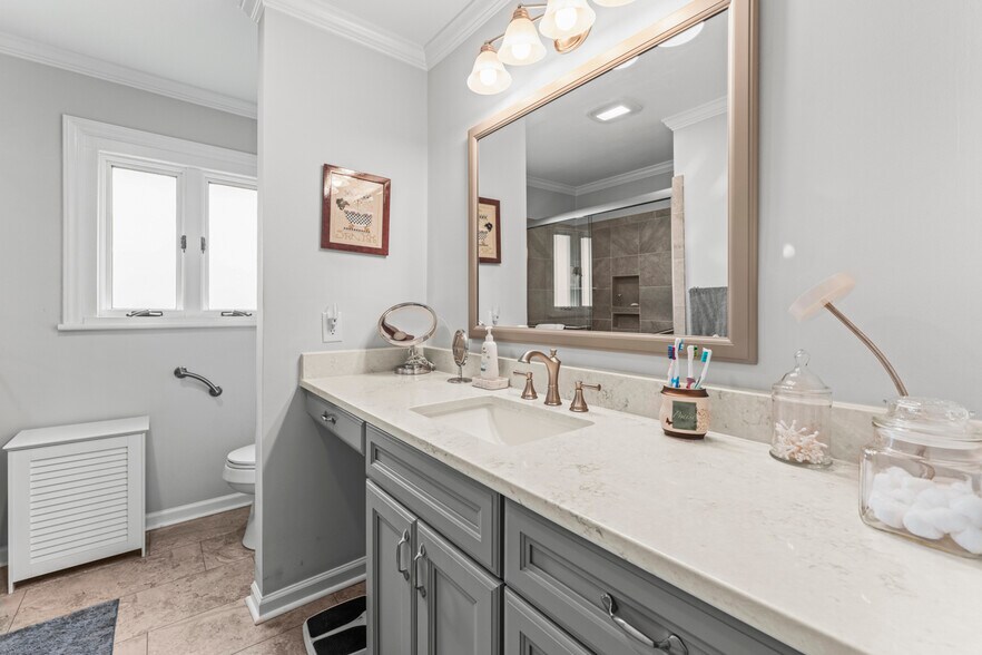 More Photos Of 128 Killian Farm Rd, Stanley Medical For Lease