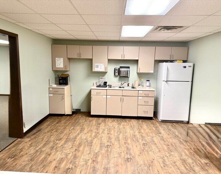 More Photos Of 4245 S A St, Richmond Medical For Lease
