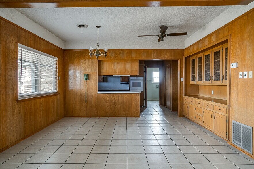 More Photos Of 938 County Road 3341, Paradise Land For Sale