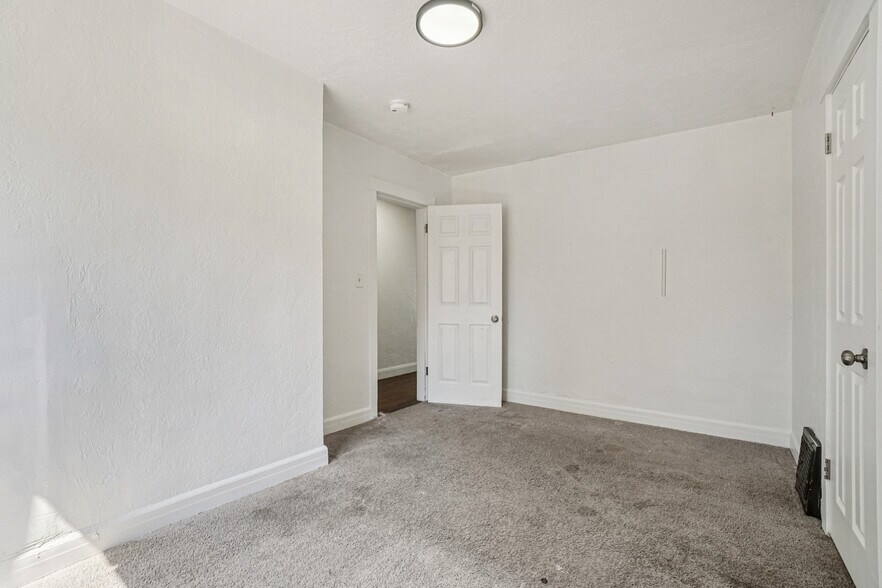 More Photos Of 373 Franklin St, Ogden Multifamily For Sale
