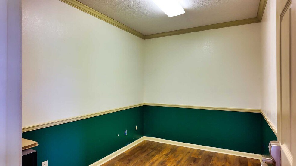 More Photos Of 11763 N Us-319, Thomasville Manufacturing For Sale