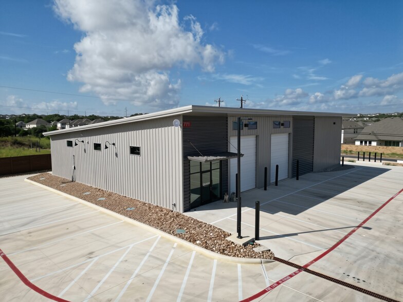 More Photos Of 775 County Road 270, Leander Warehouse For Lease