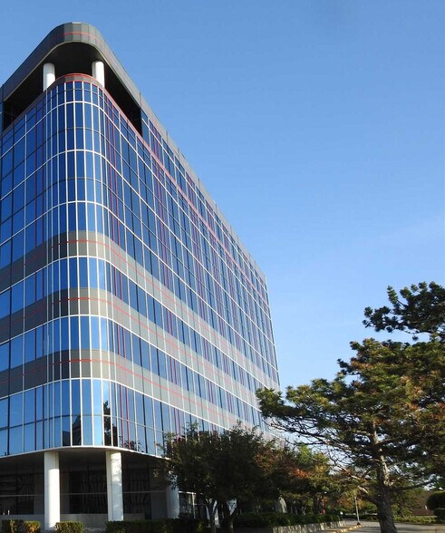 More Photos Of 2550 Victoria Park Ave, Toronto Office For Lease