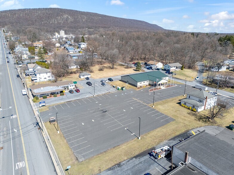 More Photos Of 111 N Broadway, Wind Gap Freestanding For Sale