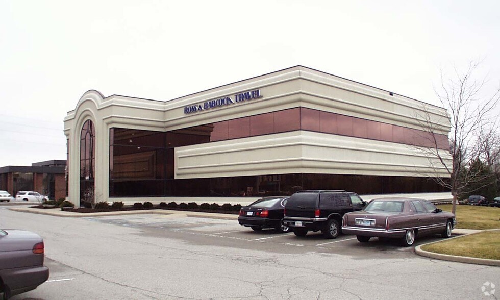 9075 N Meridian St, Indianapolis, IN 46260 Office For Lease