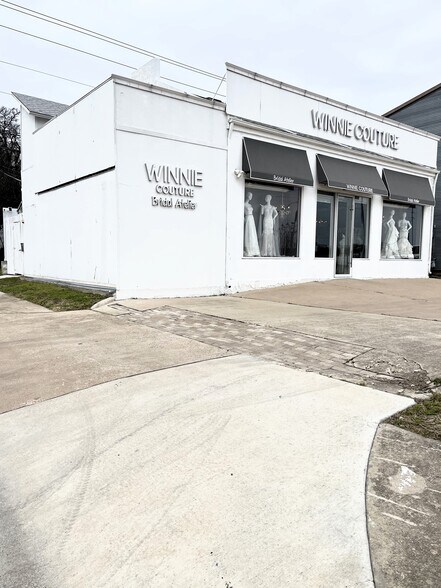 More Photos Of 7700 N Lamar Blvd, Austin Storefront Retail Office For Sale