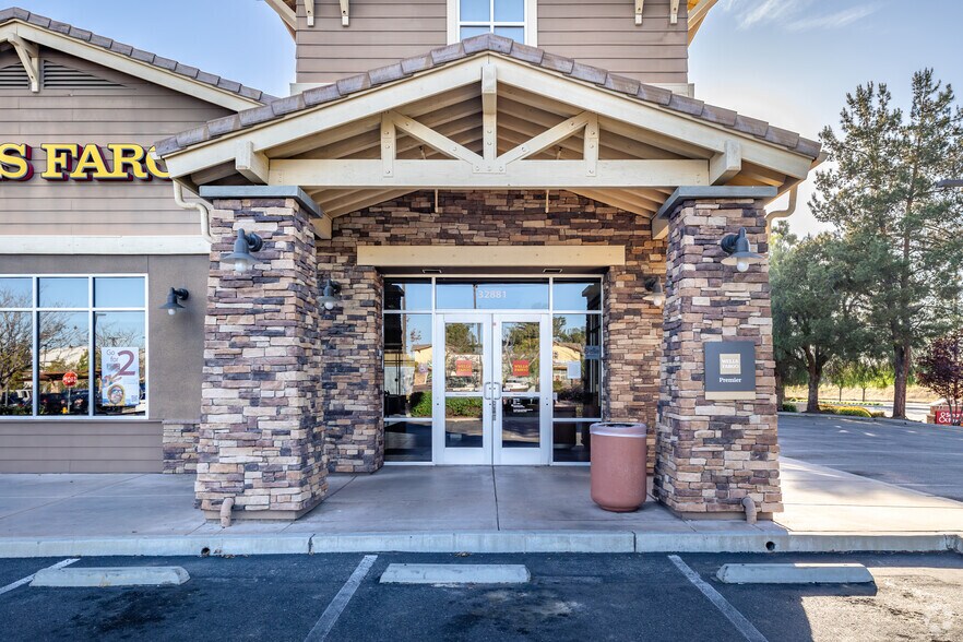 More Photos Of 32881 Temecula Pky S, Temecula Bank For Sale