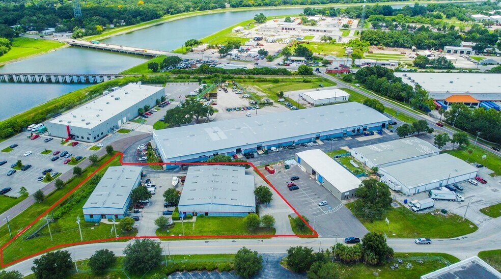 More Photos Of 2254-2256 Massaro Blvd, Tampa Warehouse For Lease