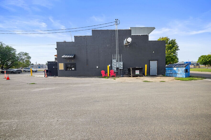 More Photos Of 1589 W Victory Way, Craig Flex For Sale