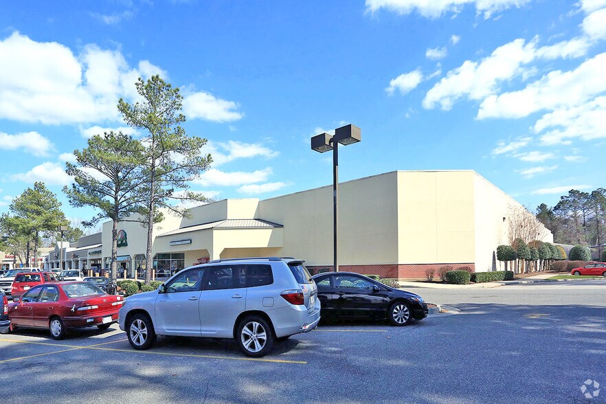 More Photos Of 4501 John Tyler Hwy, Williamsburg Supermarket For Lease