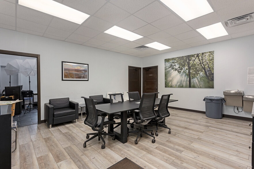 More Photos Of 7532 Clyde Park Ave SW, Byron Center Truck Terminal For Sale