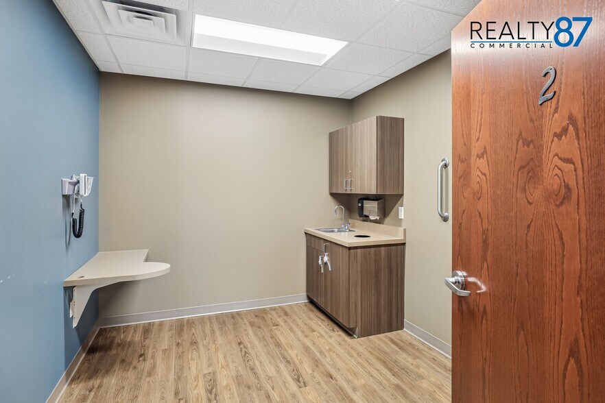More Photos Of 131 Main St, Shellsburg Office For Sale