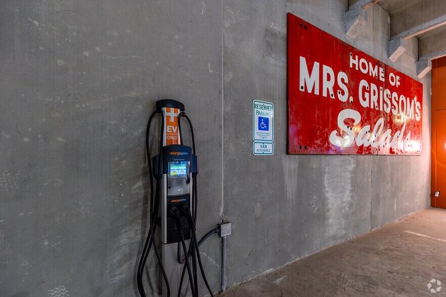 More Photos Of 2504 Bransford Ave, Nashville Coworking Space