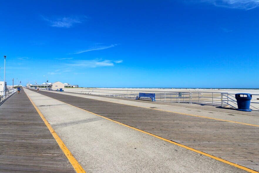More Photos Of 5100 Atlantic Ave, Wildwood Hotel For Sale