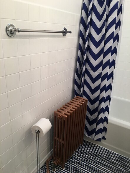 More Photos Of 541-549 Pine St, Burlington Storefront Retail Residential For Sale