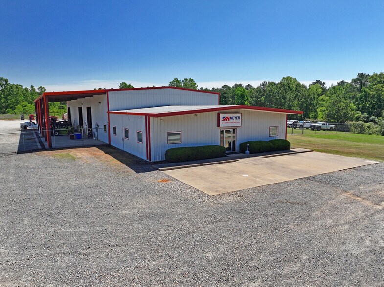 Primary Photo Of 400 Southport Rd, Kilgore Warehouse For Sale