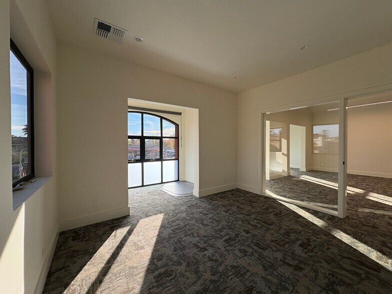 More Photos Of 190 W Napa St, Sonoma Office For Sale