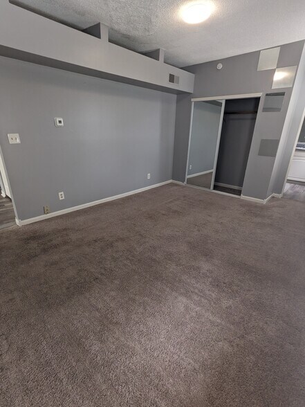 More Photos Of 3933 Warwick Blvd, Kansas City Apartments For Sale