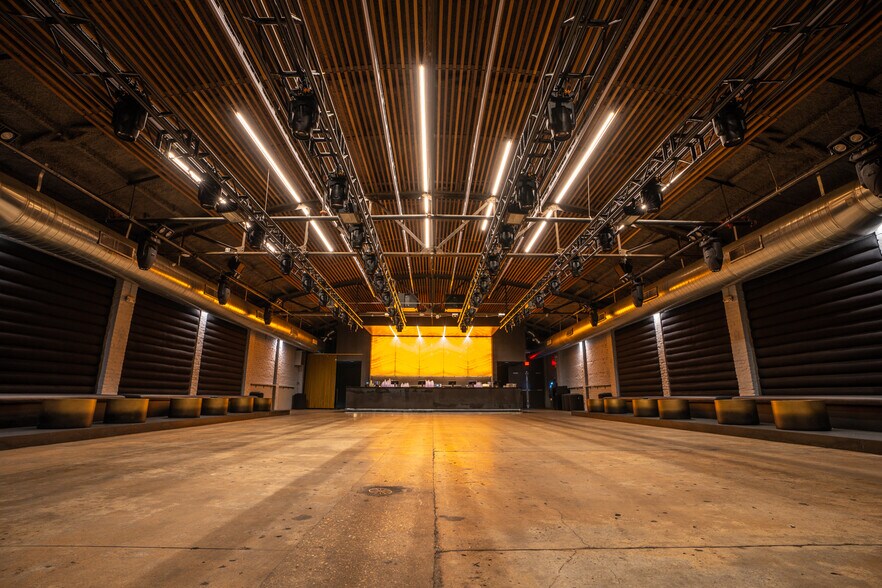 More Photos Of 505 E 7th St, Austin Freestanding For Sale