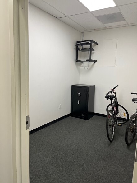 More Photos Of 212-214 California St, San Francisco Office For Sale