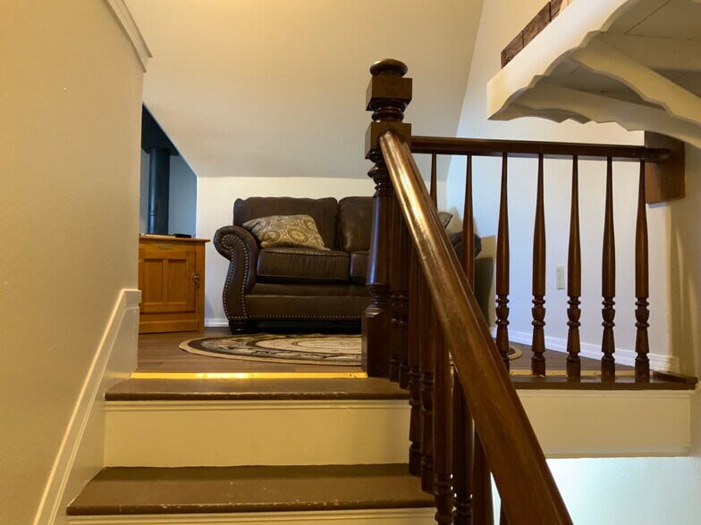 More Photos Of 155 Townsend St, Cedarville Apartments For Sale