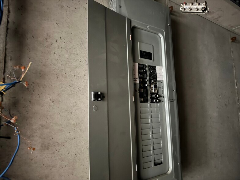 More Photos Of 13450 S Topeka Ave, Carbondale Apartments For Sale