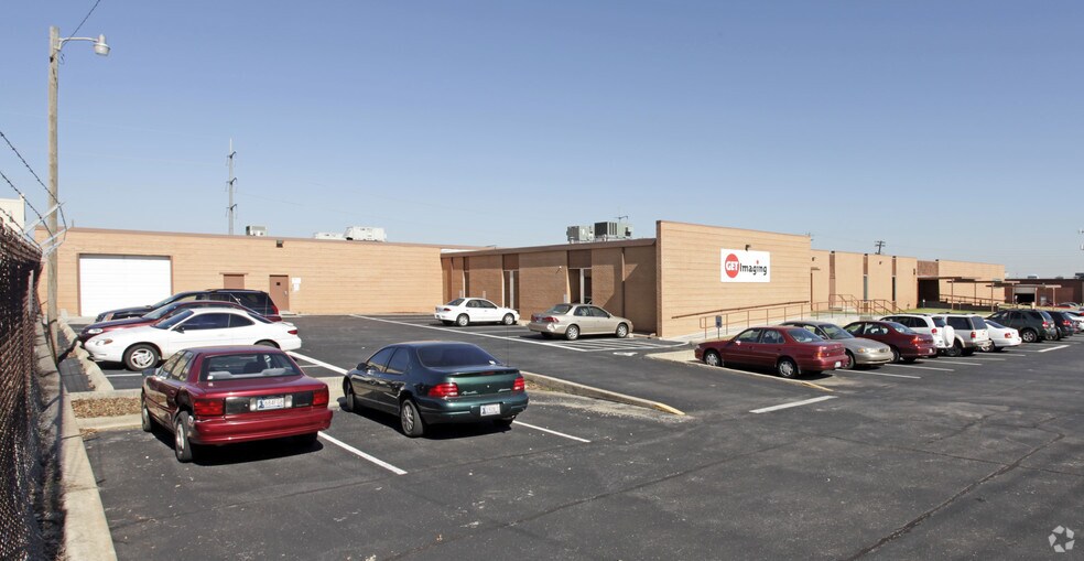 Primary Photo Of 3905-3909 NW 36th St, Oklahoma City Manufacturing For Lease