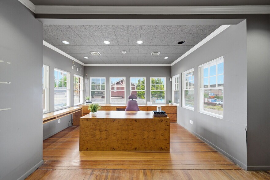 More Photos Of 626 W Alabama St, Houston Flex For Sale