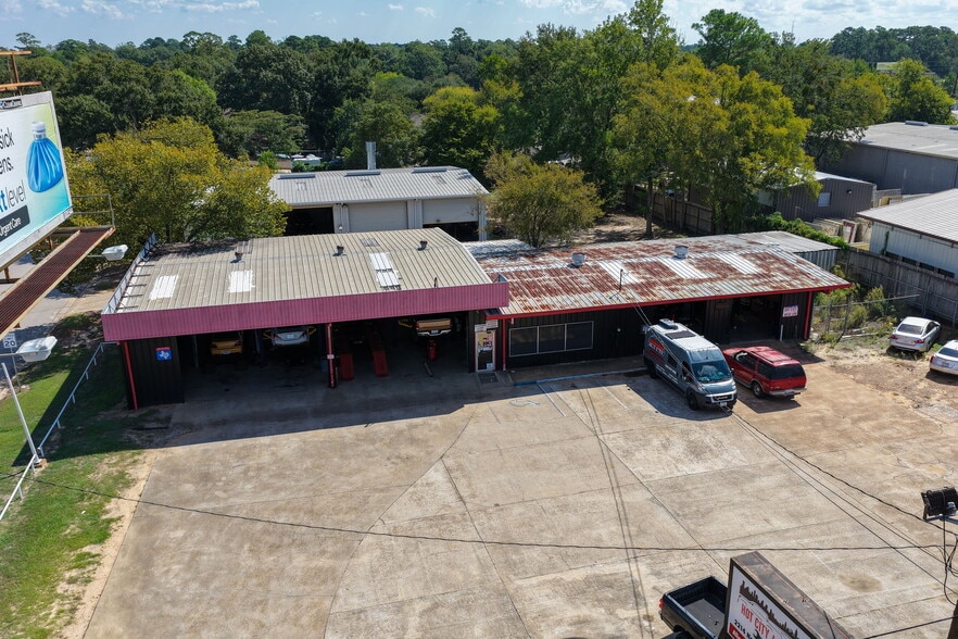 More Photos Of 2214 N Frazier St, Conroe Auto Repair For Sale