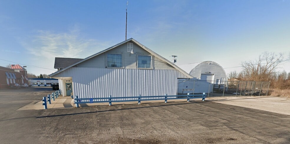 More Photos Of 906 E 5th St, Marysville Office For Sale