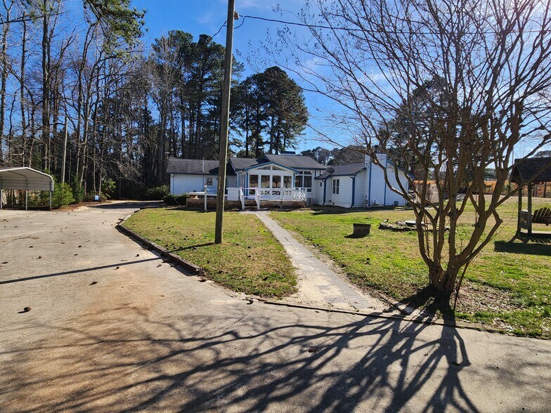 More Photos Of 721 E Gannon Ave, Zebulon Warehouse For Sale