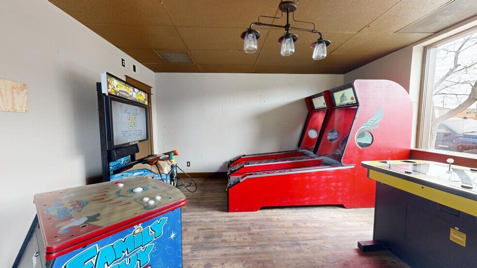 More Photos Of 316 N Center Ave, Hardin Specialty For Sale