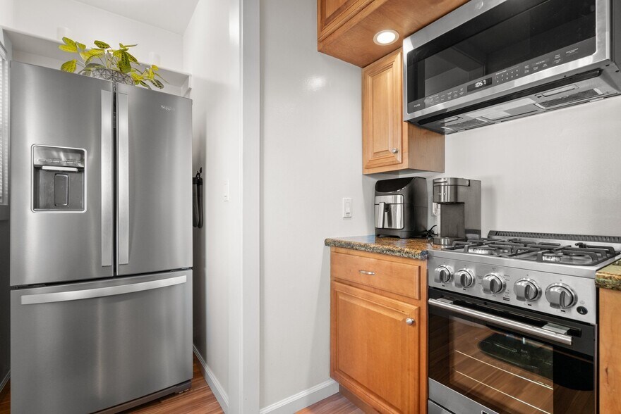 More Photos Of 420 Capitola Road Ext, Santa Cruz Apartments For Sale