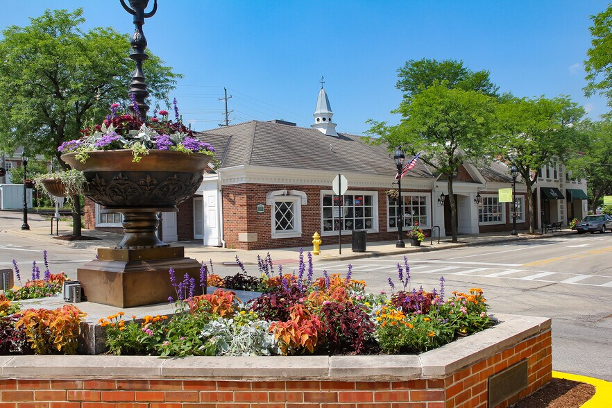 Primary Photo Of 515 Crescent Blvd, Glen Ellyn Freestanding For Lease