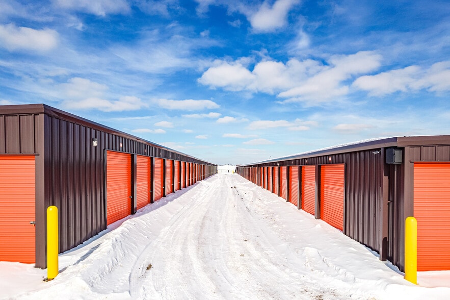 More Photos Of 2851 Business Pl SE, Massillon Self Storage For Sale