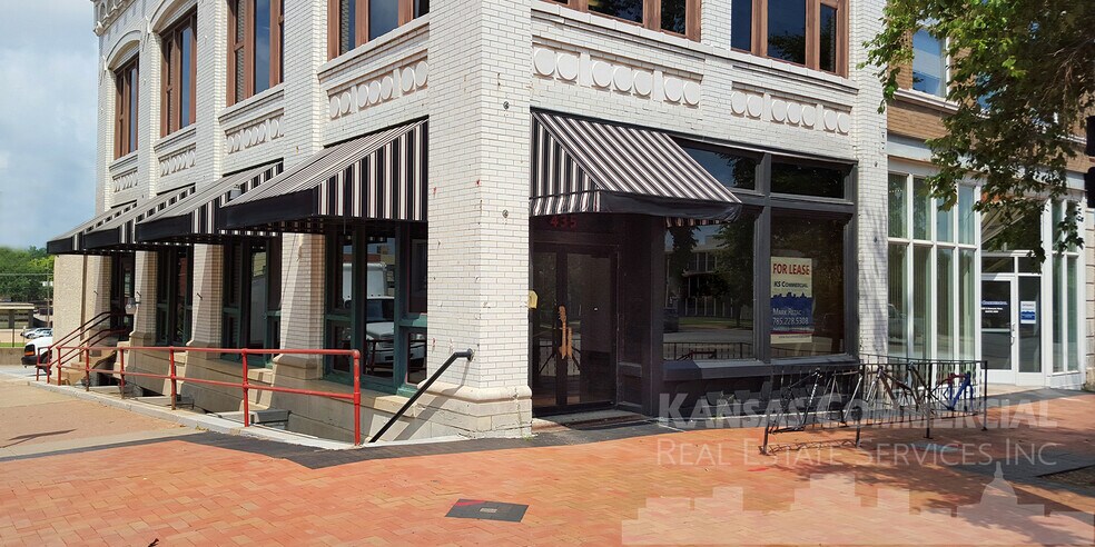 Primary Photo Of 435 S Kansas Ave, Topeka Storefront Retail Office For Lease