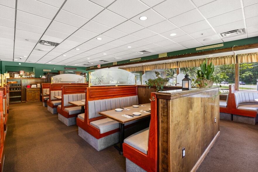 More Photos Of 11 Farmington Rd, Rochester Restaurant For Sale