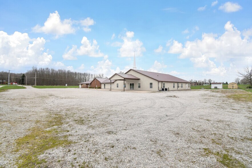 More Photos Of 2598 E Smiley Ave, Shelby Religious Facility For Sale