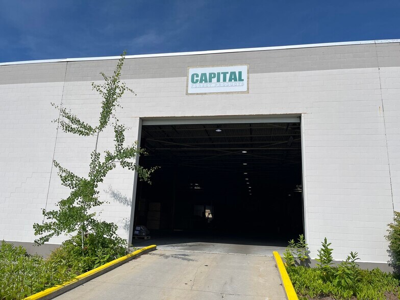 More Photos Of 9 Vose Farm Rd, Peterborough Manufacturing For Lease