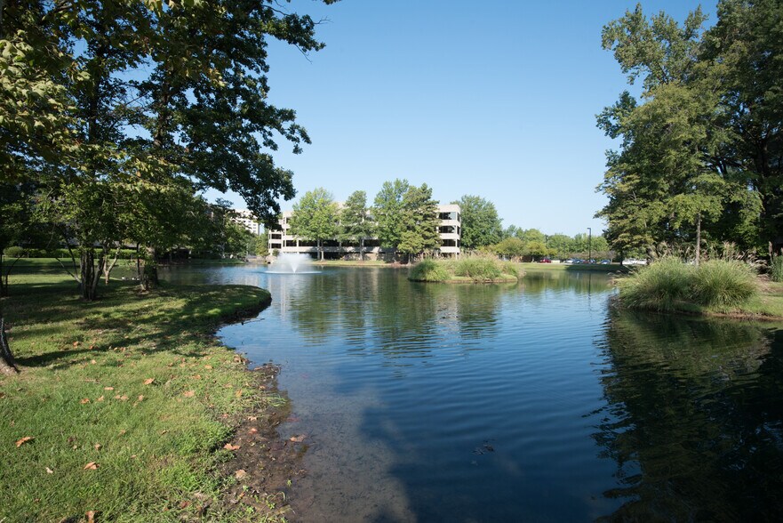 More Photos Of 2650 Thousand Oaks Blvd, Memphis Office For Lease