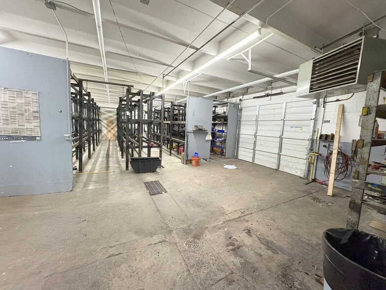 More Photos Of 8001 Washington St, Thornton Auto Repair For Lease