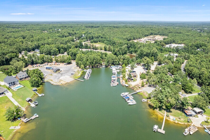 More Photos Of 317 Shadowood Dr, Irmo Flex For Sale