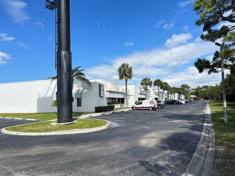 More Photos Of 1020 NW 6th St, Deerfield Beach Light Distribution For Lease