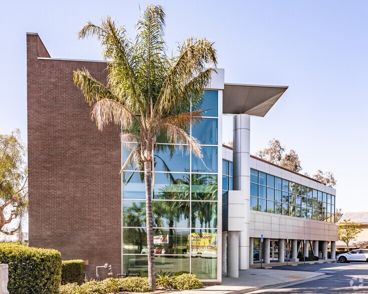 More Photos Of 3998 Inland Empire Blvd, Ontario Office For Lease