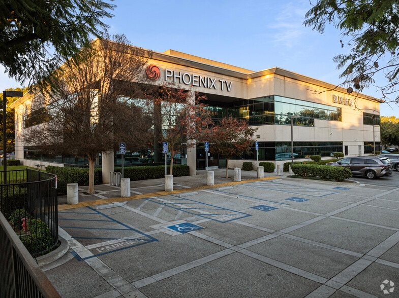 Primary Photo Of 3810 Durbin St, Irwindale Office For Lease