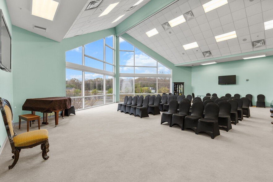 More Photos Of 3601 Dill Rd, Richmond Religious Facility For Sale